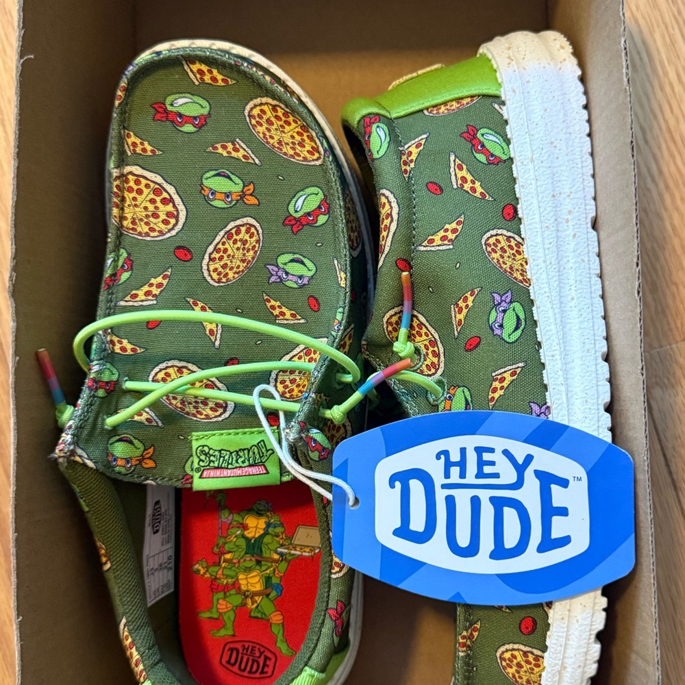 Hey Dude Kids Teenage Mutant Ninja Turtles Slip Ons